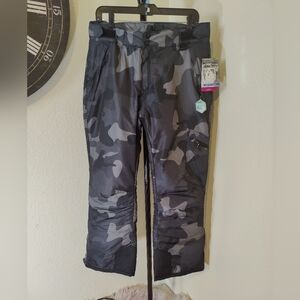 Arctic Quest Womens Insulated Ski & Snow Pants camouflage